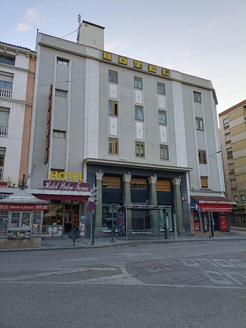 Hotel Pedro Torres Cuenca  Dış mekan fotoğraf